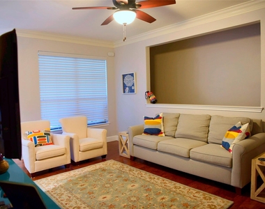 7701 Rialto Blvd - Photo Thumbnail 15
