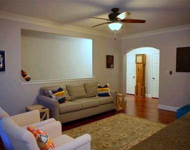 7701 Rialto Blvd - Photo Thumbnail 14