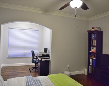 7701 Rialto Blvd - Photo Thumbnail 4