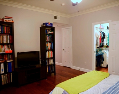 7701 Rialto Blvd - Photo Thumbnail 16