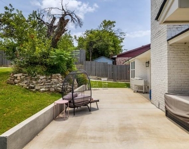 11911 Hornsby St - Photo Thumbnail 16