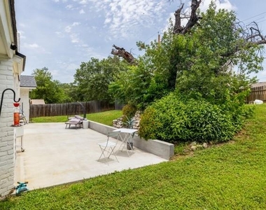 11911 Hornsby St - Photo Thumbnail 5