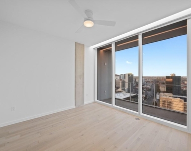 313 W 17th St - Photo Thumbnail 6