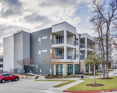 4801 Springdale Rd - Photo Thumbnail 25