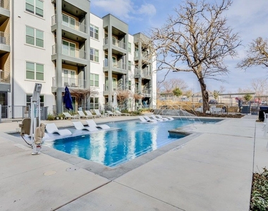 4801 Springdale Rd - Photo Thumbnail 22