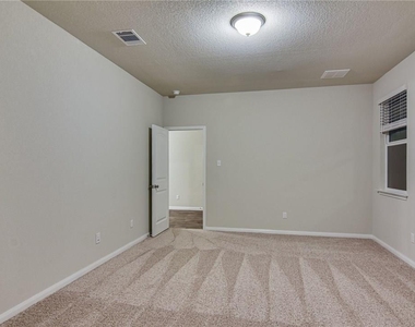 309 Naset Dr - Photo Thumbnail 19