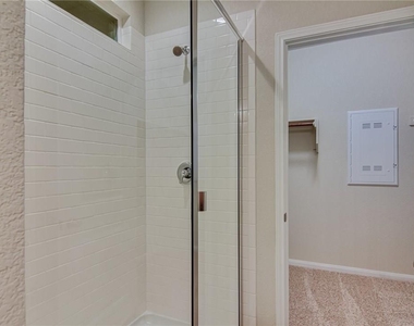 309 Naset Dr - Photo Thumbnail 16