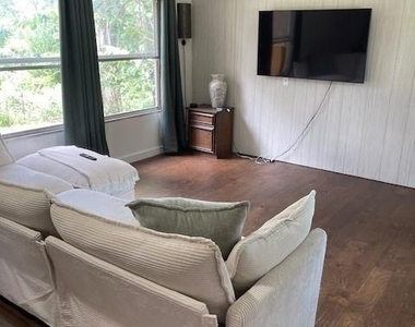 128 Park Dr - Photo Thumbnail 5