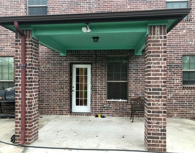 14320 Lake Victor Dr - Photo Thumbnail 25