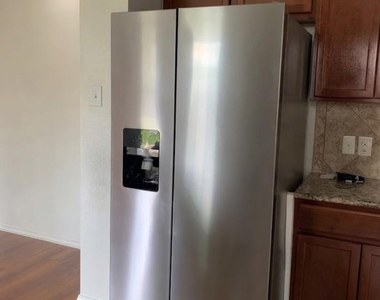 14320 Lake Victor Dr - Photo Thumbnail 21