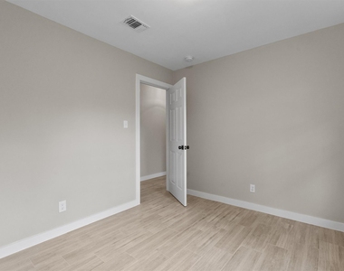 7707 Robalo Rd - Photo Thumbnail 26