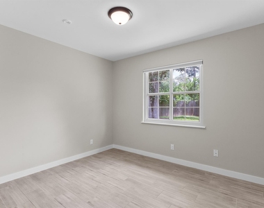 7707 Robalo Rd - Photo Thumbnail 21