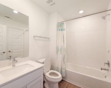 7417 Sagira Path - Photo Thumbnail 20
