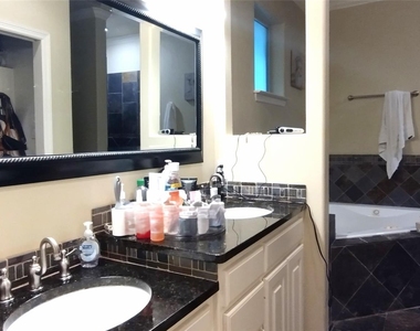 500 Kenniston Dr - Photo Thumbnail 13