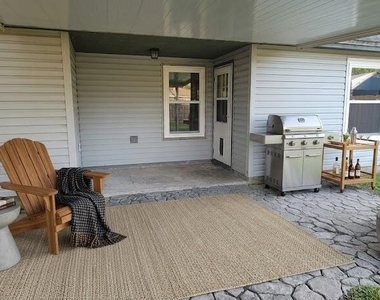 335 Hickory Hollow Drive N - Photo Thumbnail 12
