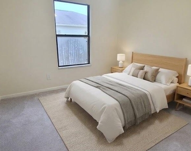 335 Hickory Hollow Drive N - Photo Thumbnail 6