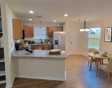 335 Hickory Hollow Drive N - Photo Thumbnail 2