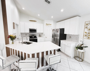 13752 Goodson Place - Photo Thumbnail 1