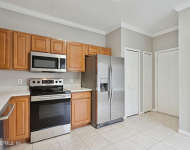 574 Southbranch Drive - Photo Thumbnail 11