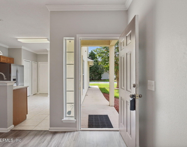 574 Southbranch Drive - Photo Thumbnail 10