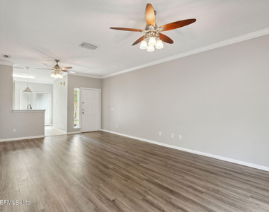 574 Southbranch Drive - Photo Thumbnail 8