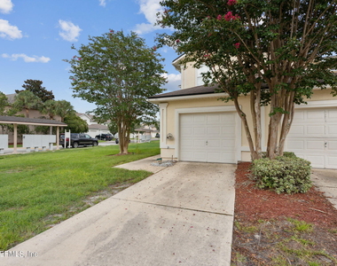 574 Southbranch Drive - Photo Thumbnail 2