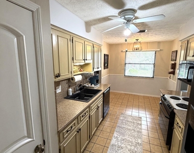 5495 Forrest Drive - Photo Thumbnail 5
