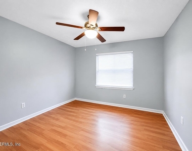 5495 Forrest Drive - Photo Thumbnail 14
