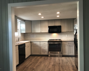 2132 Bay Road - Photo Thumbnail 4