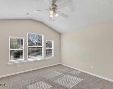 9205 Redtail Drive - Photo Thumbnail 17