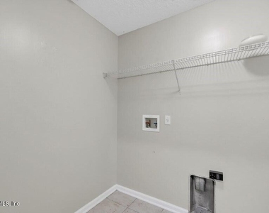 9205 Redtail Drive - Photo Thumbnail 26