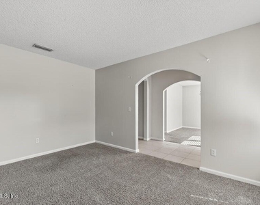 9205 Redtail Drive - Photo Thumbnail 10