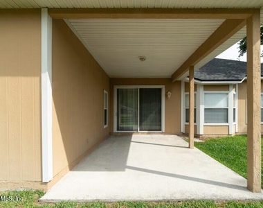 557 Grand Parke Drive - Photo Thumbnail 29