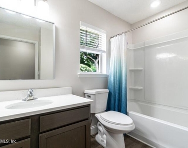 557 Grand Parke Drive - Photo Thumbnail 6