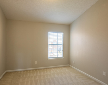13292 Stone Pond Drive - Photo Thumbnail 17