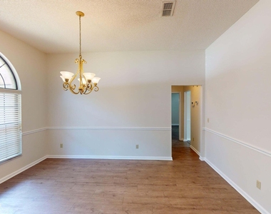 3052 Marrano Drive - Photo Thumbnail 2