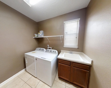 15695 Lexington Park Boulevard - Photo Thumbnail 34