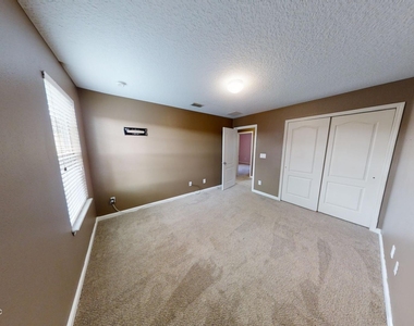 15695 Lexington Park Boulevard - Photo Thumbnail 45