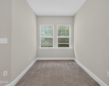 7446 Loggerhead Court - Photo Thumbnail 14