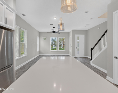 7446 Loggerhead Court - Photo Thumbnail 13