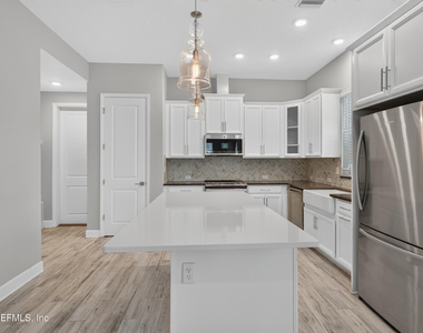 7446 Loggerhead Court - Photo Thumbnail 11