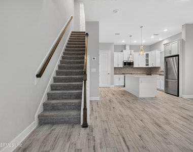 7446 Loggerhead Court - Photo Thumbnail 4