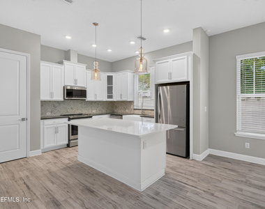 7446 Loggerhead Court - Photo Thumbnail 10