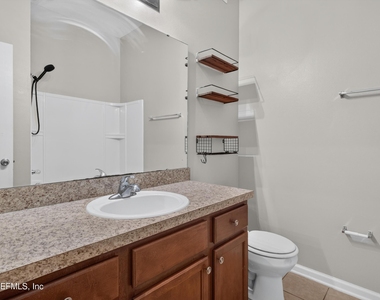 8196 Cabin Lake Circle - Photo Thumbnail 20