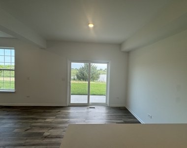 7714 Nightshade Lane - Photo Thumbnail 10