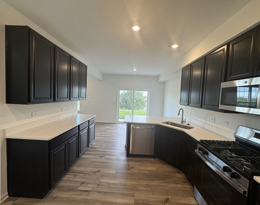7714 Nightshade Lane - Photo Thumbnail 11