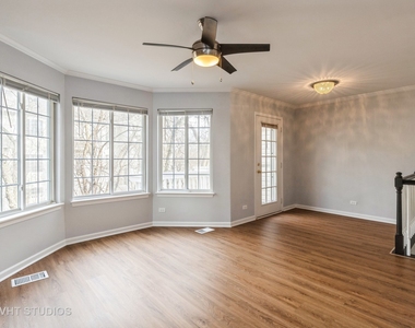 255 W Treehouse Lane - Photo Thumbnail 4