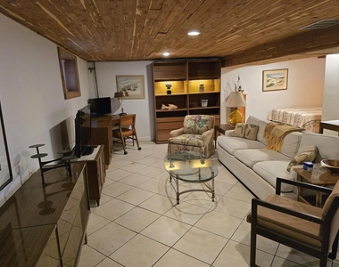 546 Judson Avenue - Photo Thumbnail 2