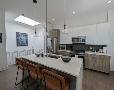 2120 W Belmont Avenue - Photo Thumbnail 1