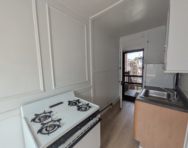 3310 W Schubert Avenue - Photo Thumbnail 9